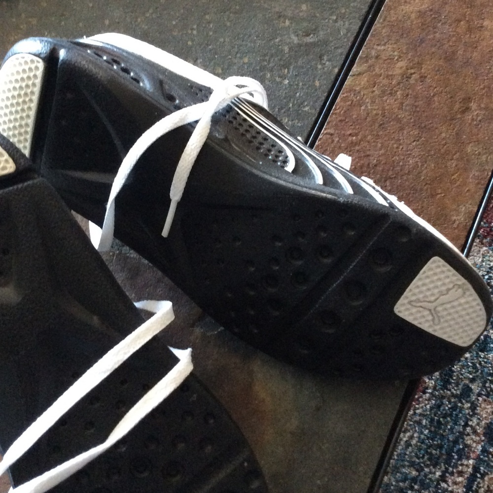 COPY - Puma Tennis Shoes - Picture 6 of 8